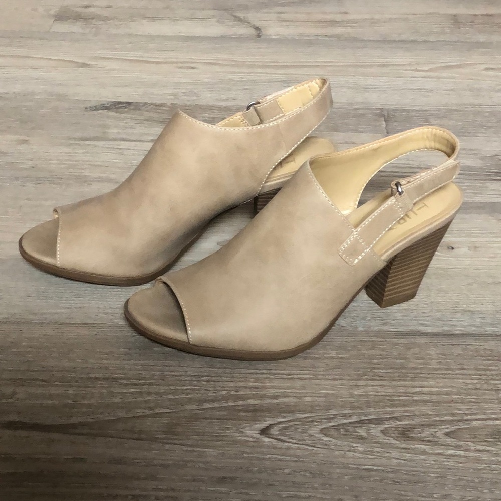 Naturalizer Shoes